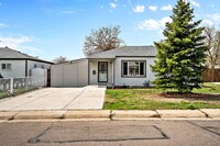 Building Photo - Updated 3BD, 1BA Chaffee Park Home with Ba...