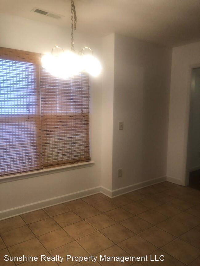 Building Photo - 2 br, 2 bath House - 407 McKinley Place