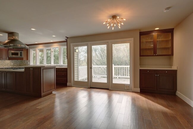 Building Photo - Where Architecture Meets Nature – Private Mercer Island Gem