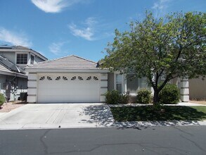 Building Photo - Charming Home in Gated Melrose Park Estates with Dual Fireplaces & Covered Patio