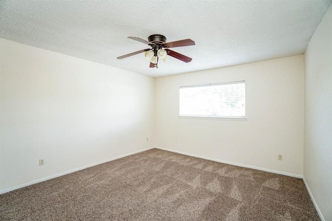 Building Photo - 14370 Misty Meadow Ln