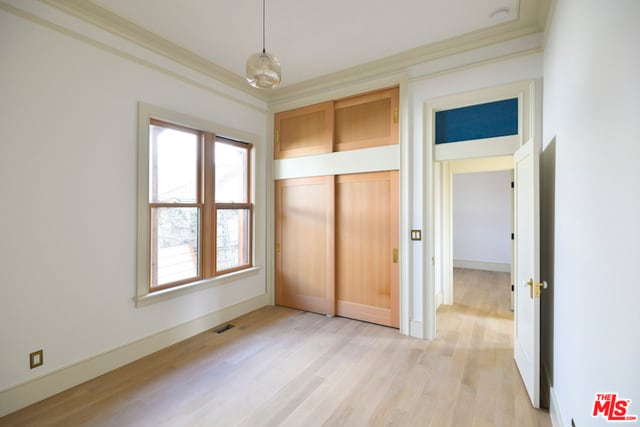 Building Photo - 4365 Clayton Ave W