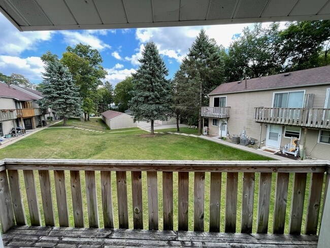 Building Photo - 149 Forest Ave