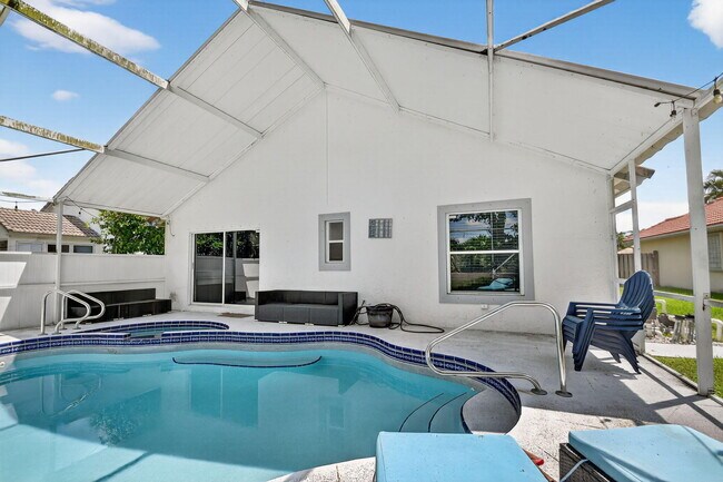 Building Photo - 1891 Oak Berry Cir