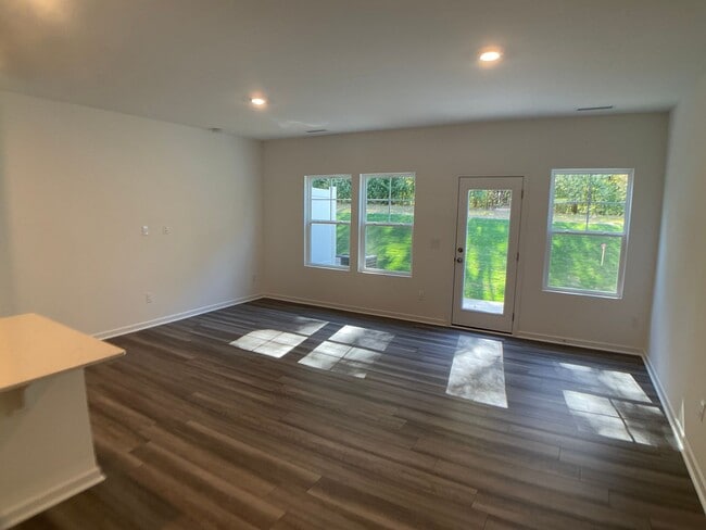 Building Photo - Brand New Townhome in Lawson Townes, Haw R...