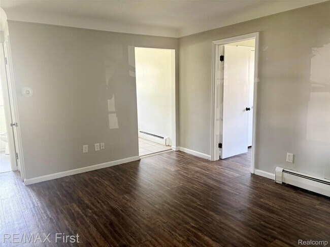 Building Photo - 206 Josephine Ave
