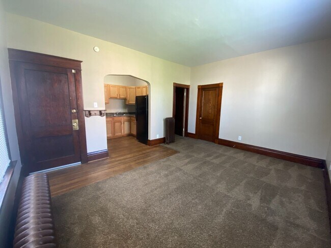 Building Photo - 2216 S Harrison St