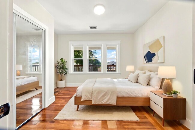 Building Photo - 32 Westmore Rd