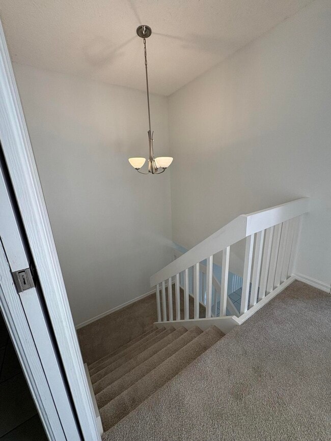 Building Photo - 203 SE Camelot Gardens Blvd