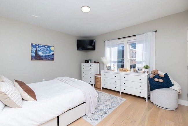 Building Photo - 69 Lubec St