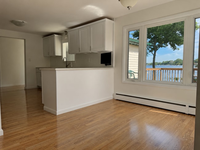 Building Photo - 3138 Ponemah Dr