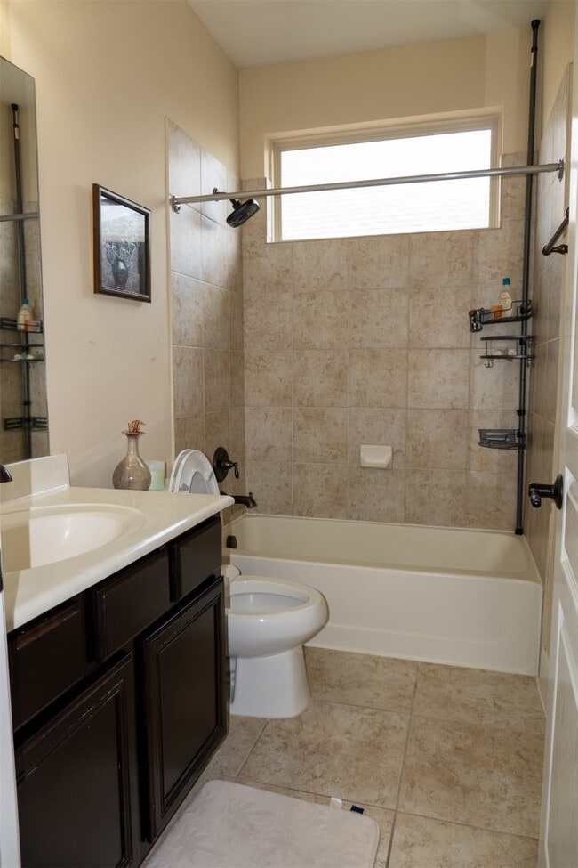 Building Photo - 25614 Somerset Meadows Ct