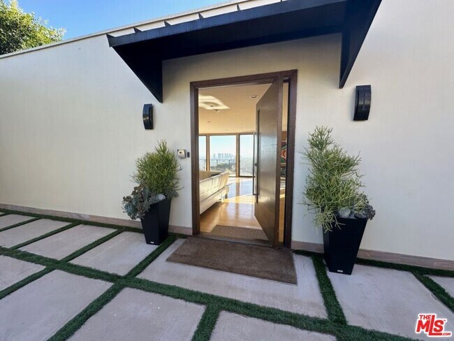 Building Photo - 9300 Warbler Way