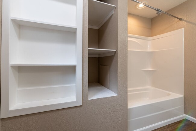 Building Photo - Available April 15!