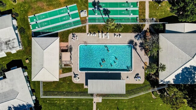 Building Photo - 321 NW 25th Ct