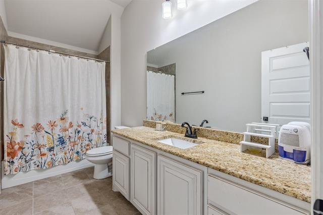 Building Photo - 3234 Cumby Dr