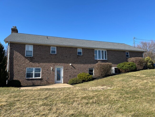 Building Photo - 1162 Buck Tail Ln