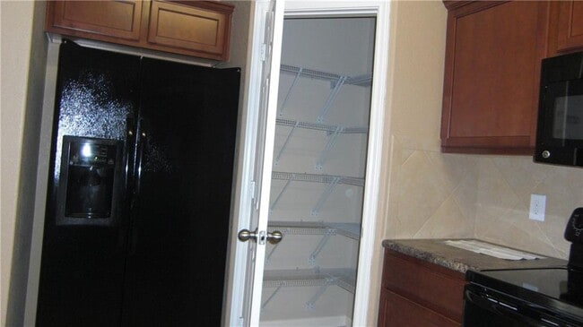 Building Photo - 208 Teron Dr