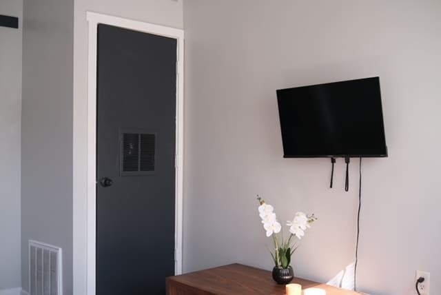 Building Photo - 2851 Wilbraham Rd