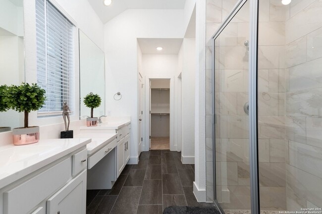 Building Photo - 12231 Old Gage Rnch