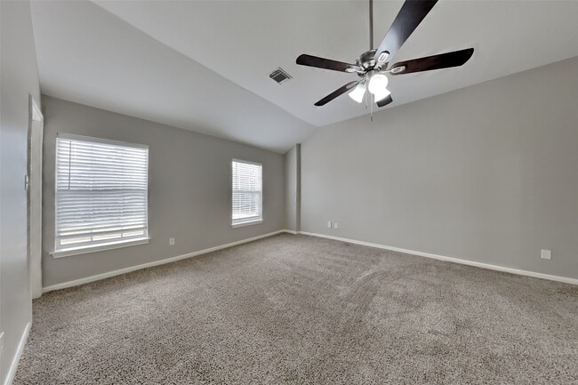 Building Photo - 6611 Emerald Ash Ct