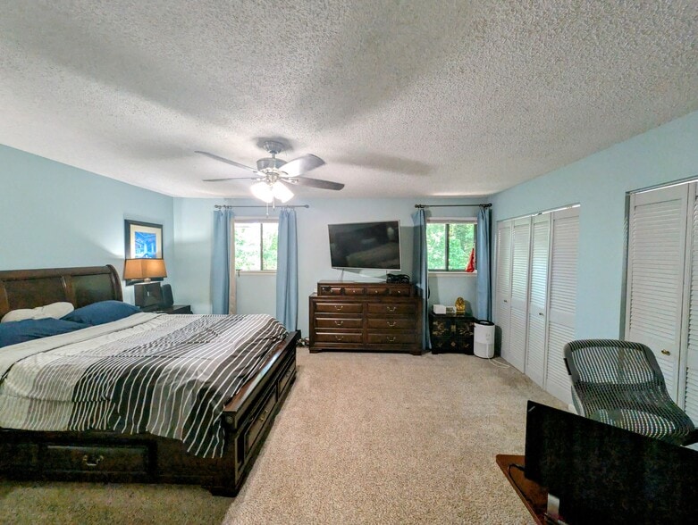Primary Bedroom - 42 Briarglen Pl