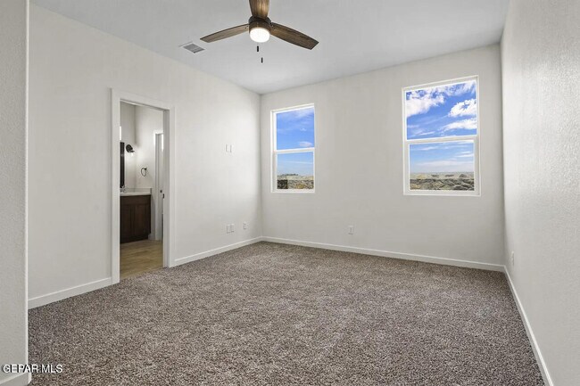 Building Photo - 1416 Harlan Pt