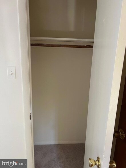 Building Photo - 2025 N Lincoln St