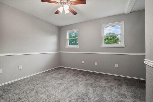 Building Photo - 11215 Sageway Dr