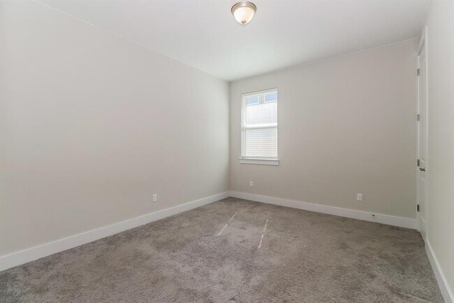 Building Photo - 6101 Antelope Well Ln