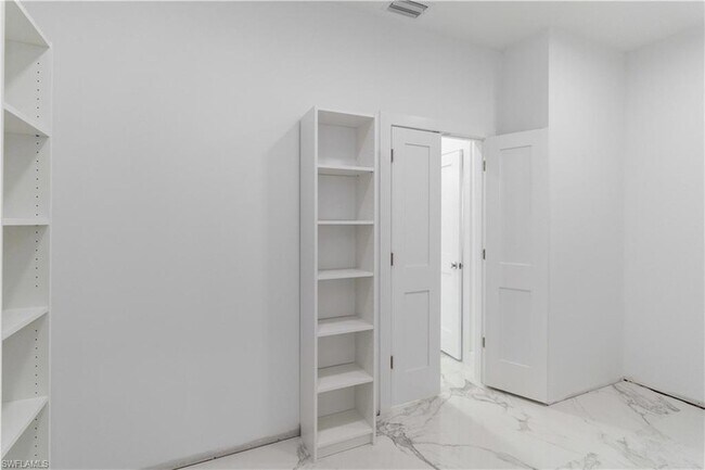 Building Photo - 23117 Hammond Ave