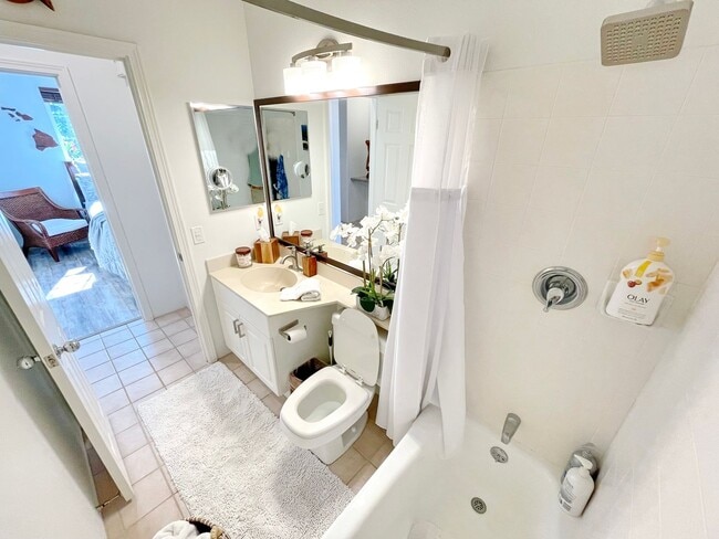 Building Photo - Live the Wailea Lifestyle – Ocean View ground level Townhome at Wailea Fairway Villas Seasonal Re...