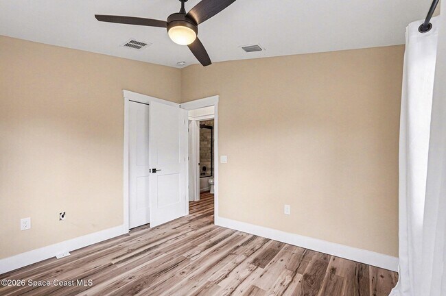 Building Photo - 1280 N Hwy A1A