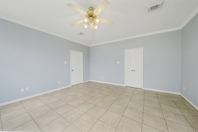 Building Photo - 17610 Forest Haven Trail