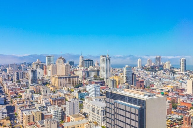 Building Photo - 333 Bush St