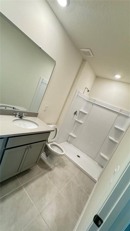 Building Photo - 2915 Canary Ave