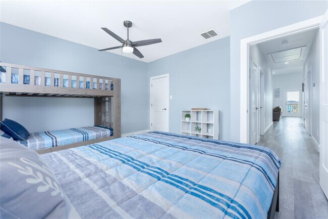 Building Photo - 4106 Grayson Dr