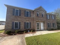 Building Photo - Beautiful 3 Bedroom, 2.5 Bath Townhome in South Pointe!