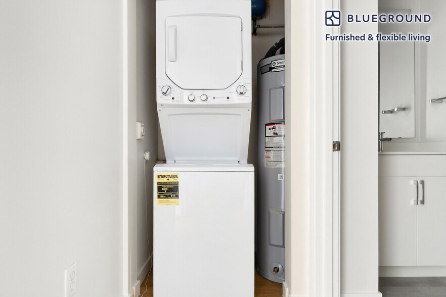 Building Photo - 938 110th Ave NE