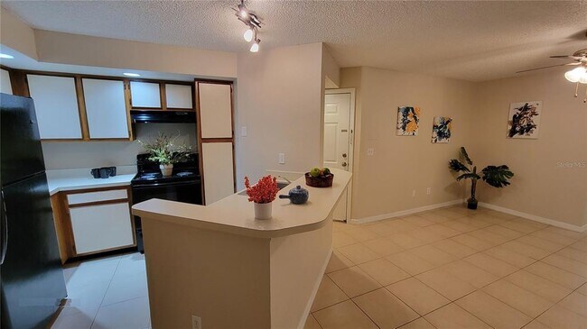 Building Photo - 5785 Gatlin Ave