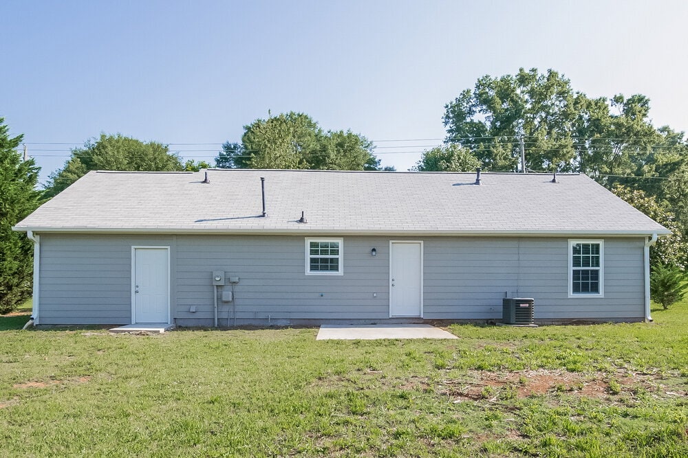 Building Photo - 955 Sugar Valley Rd SW