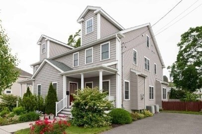 Building Photo - 162 Sycamore St
