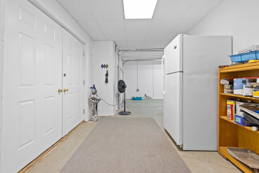 Building Photo - 3010 Eaker Dr