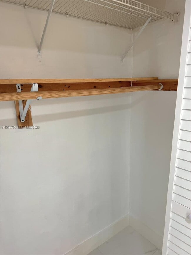 Building Photo - 11517 SW 34th Ln