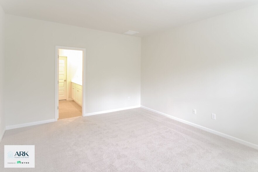 Building Photo - 1145 Joywood Dr