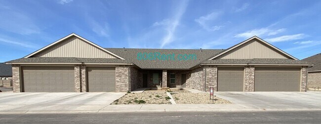Primary Photo - **BEAUTIFUL LINCOLN 16 CONDO**