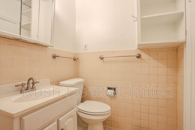 Building Photo - 397 S Logan St