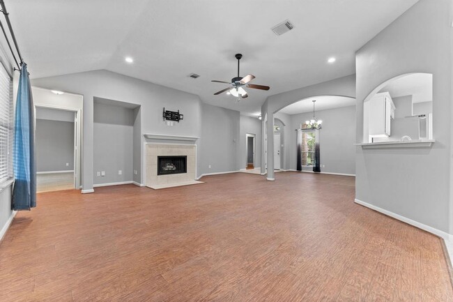 Building Photo - 21322 Hannover Pines Dr
