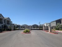 Building Photo - Modern home in a modern community featurin...