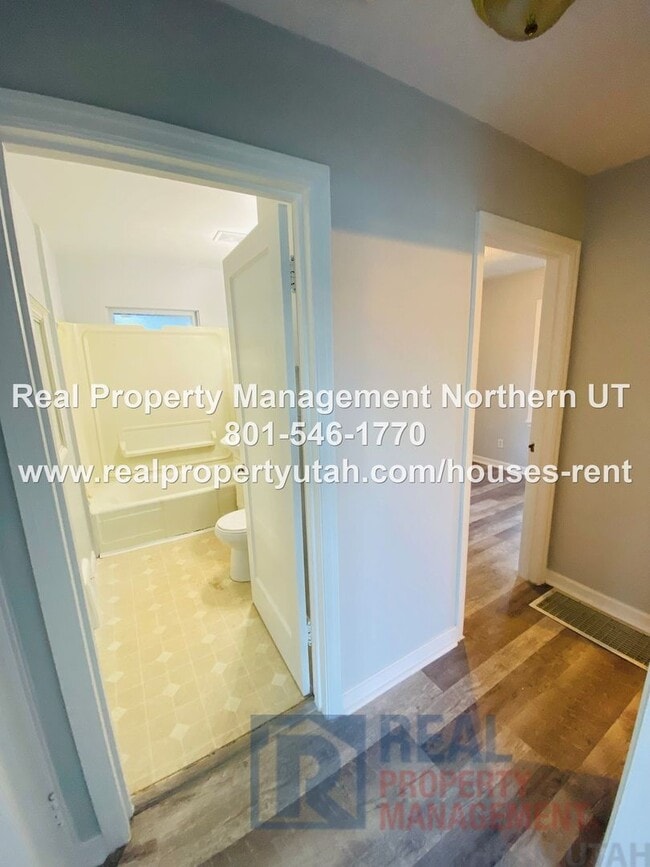 Building Photo - 3 Bedroom 1.5 Bath Ogden Home Coming Soon!